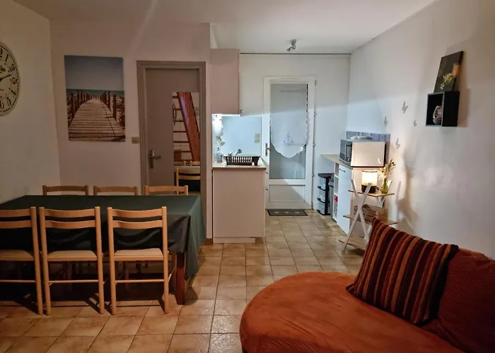 La Commanderie ラ・トランシュ・シュル・メール