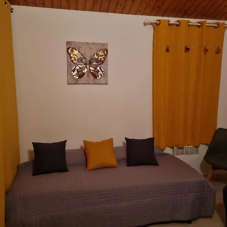 Holiday home La Commanderie *